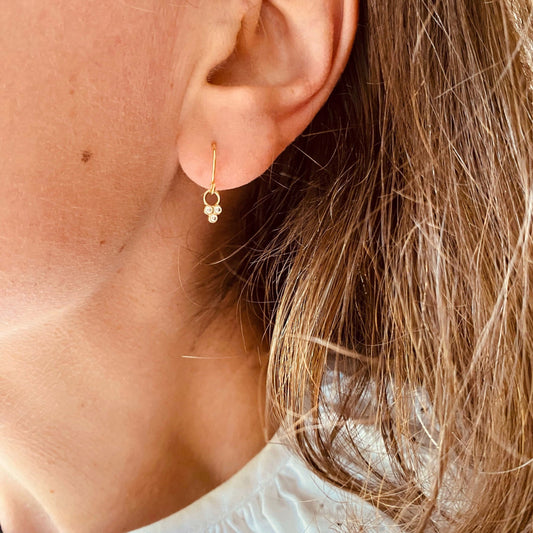 Boucles d'oreilles Pia, pendentif en plaqué or et zircons - Vée bijoux, vue 2