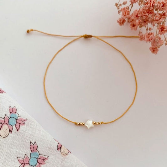 Bracelet coulissant Star, perle étoile en nacre et fil tressé - Vée bijoux, vue 2