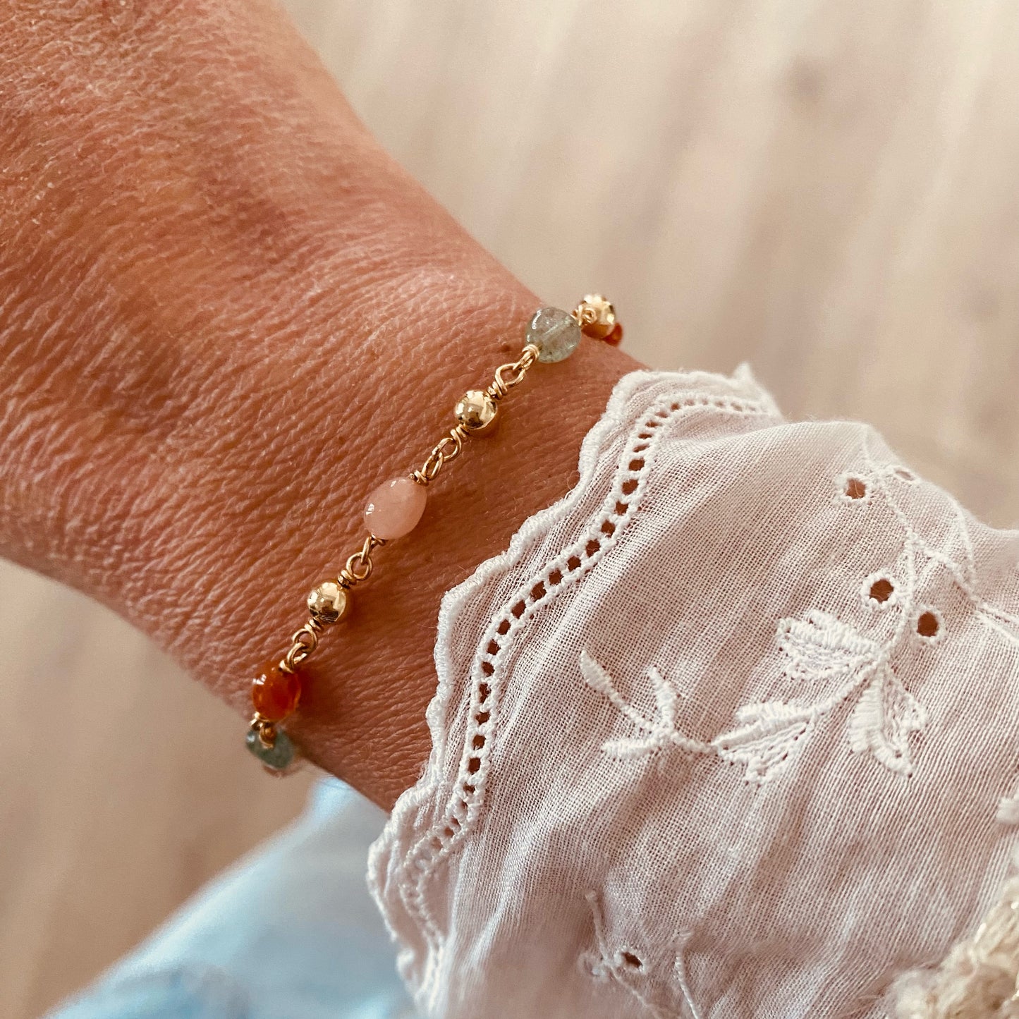 Bracelet | Stone quartz rutile