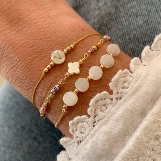 Bracelet Palina, nacre blanche et plaqué or - Vée bijoux, vue 2