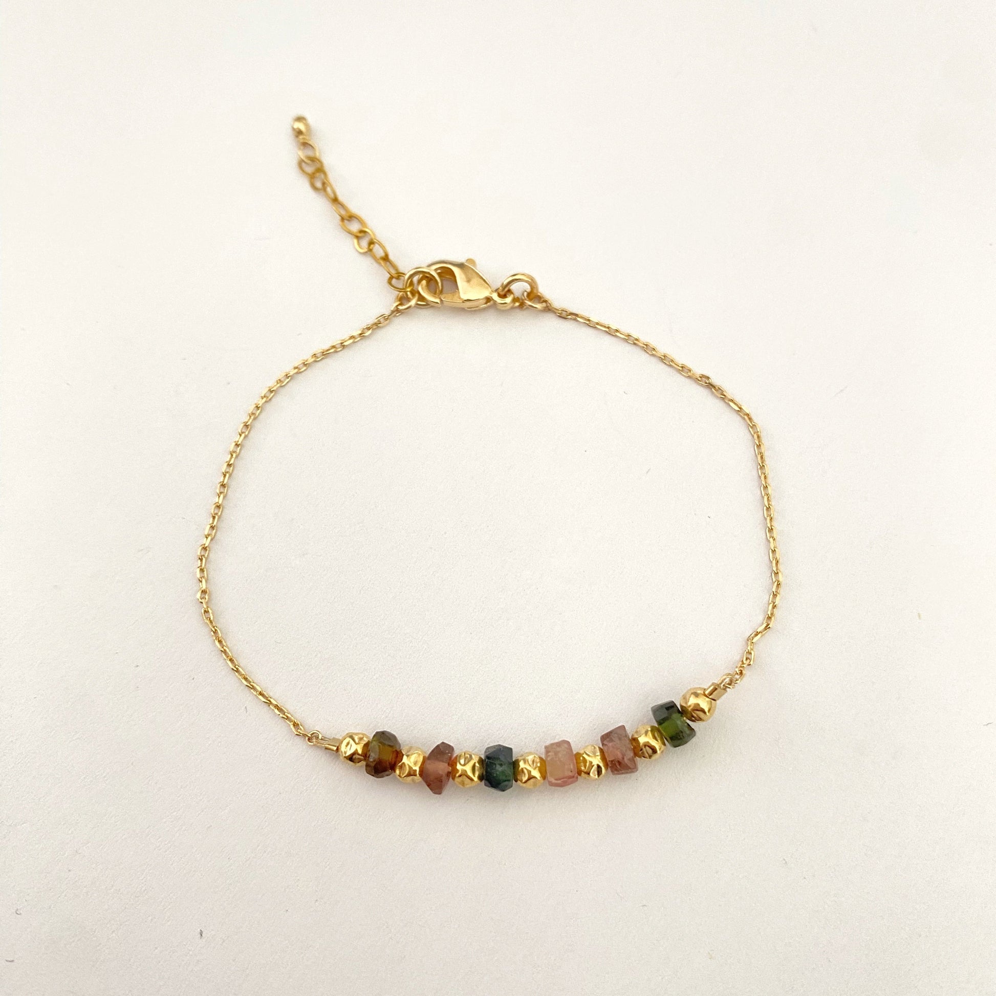 PIerres fines et plaque or