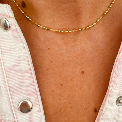 Ras de cou | Bisbille